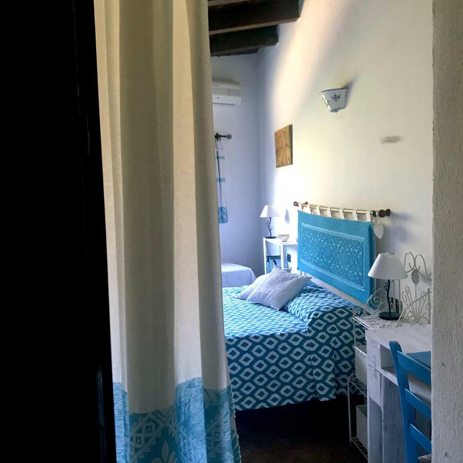 B&B La Tasgia Aggius Екстериор снимка